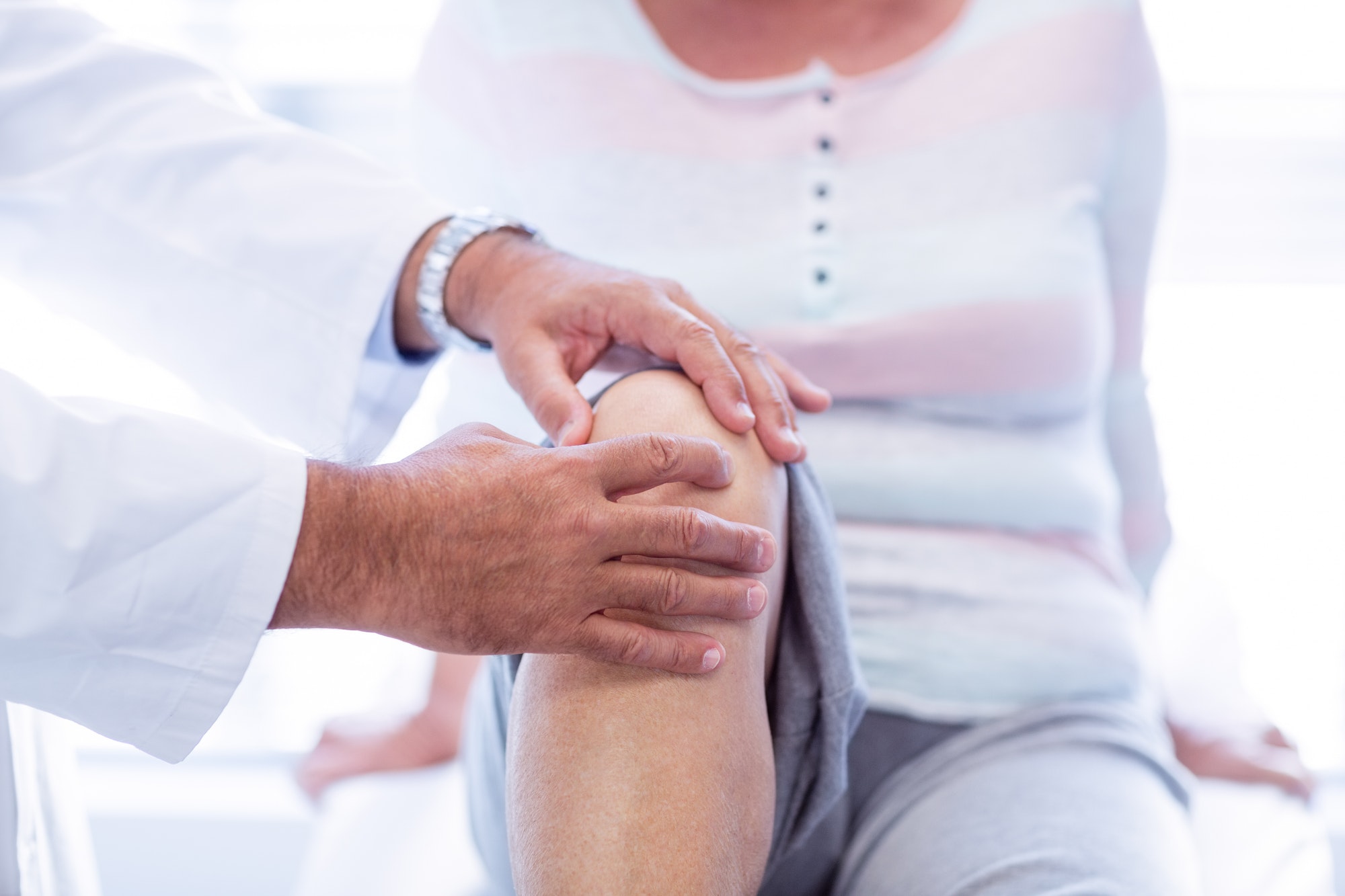 Steps Doctors Usually Take To Treat Back Of Knee Pain