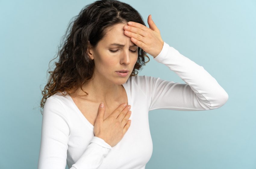  Female Chest Pain Left Side – 10 Proven Causes Of This Pain