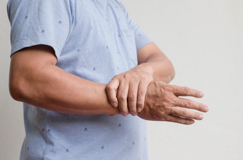  Pain Outside Of Wrist | The Causes And Treatment Options