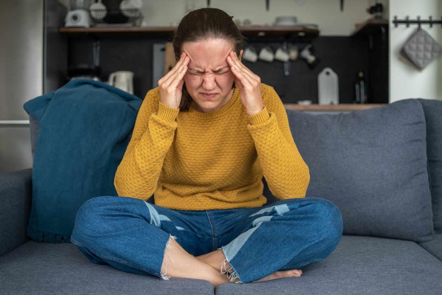 Headache Behind Eyes The 6 Possible Causes and Treatment Options