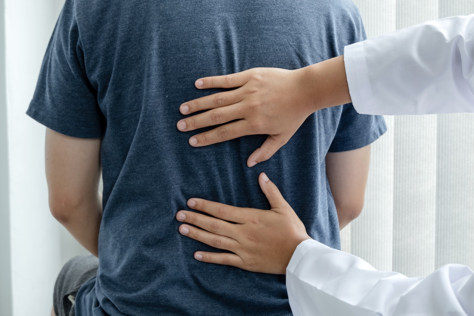 What Can Cause Right Side Mid Back Pain