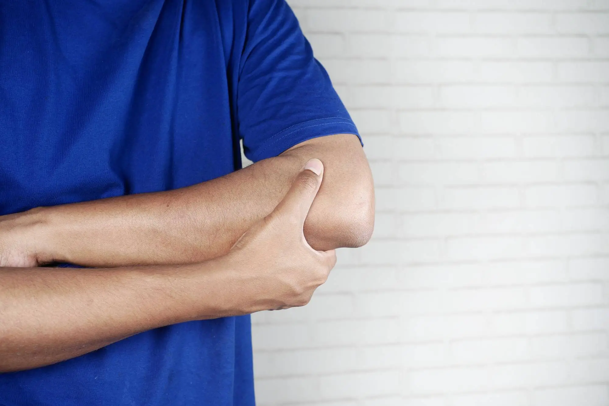 pain in left arm causes