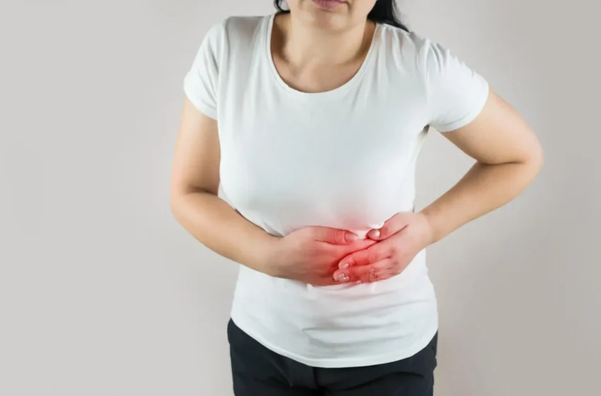 pain in right side of abdomen